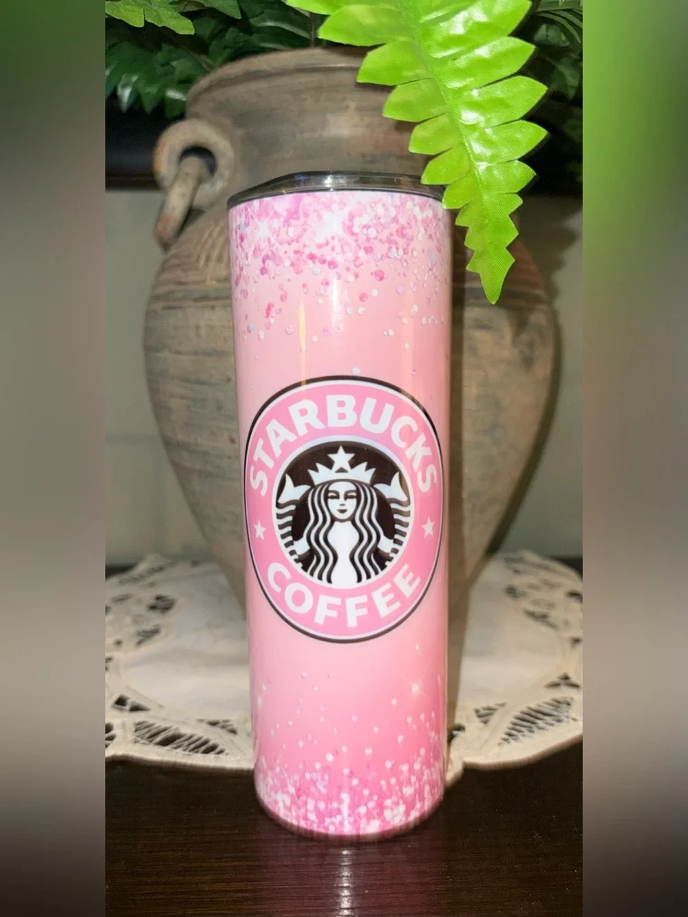 STARBUCKS Pink Logo Travel Tumbler cup. 20 Oz.